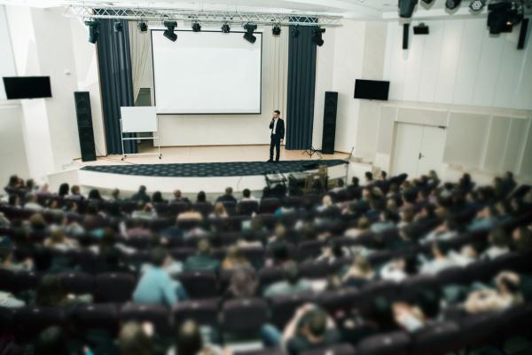 Public speaking techniques - How to learn to speak in public