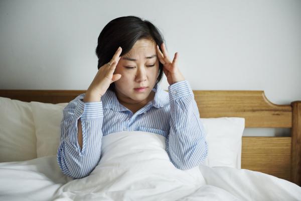 Anxiety upon waking up: symptoms, causes and treatment