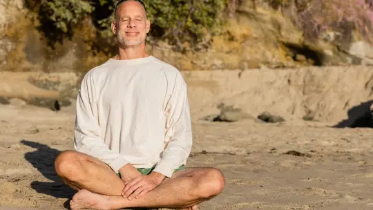 How to Manage Anxiety Through Healthy Habits?