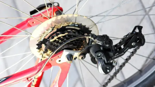 How to Overcome the Fear of Cycling: 7 Tips