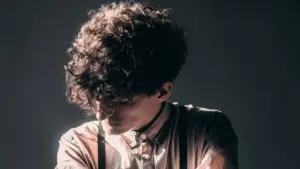 Selective Mutism in Adults: Symptoms, Causes, and How it is