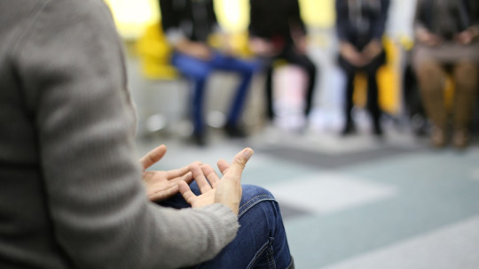 The benefits of group therapy in addiction treatment