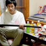 Hikikomori: Young People Permanently Locked in Their Room