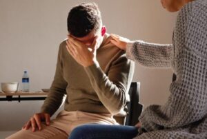 Psychotic Break: Definition, Causes, Symptoms and Treatment