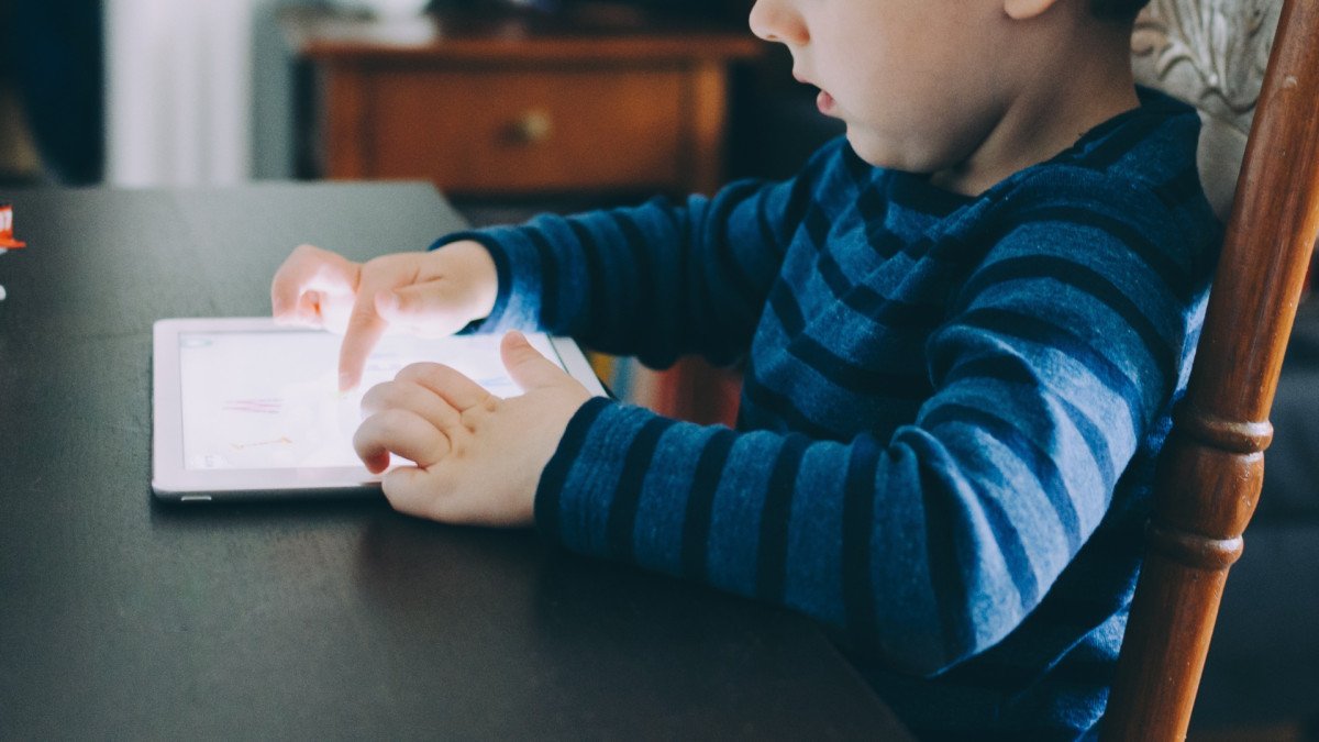 How screens affect children's vocabulary