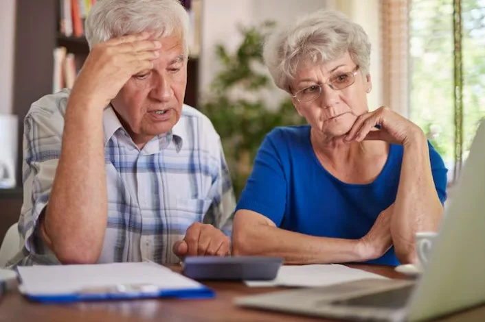 Why Older Adults Struggle More With Uncertainty in Learning