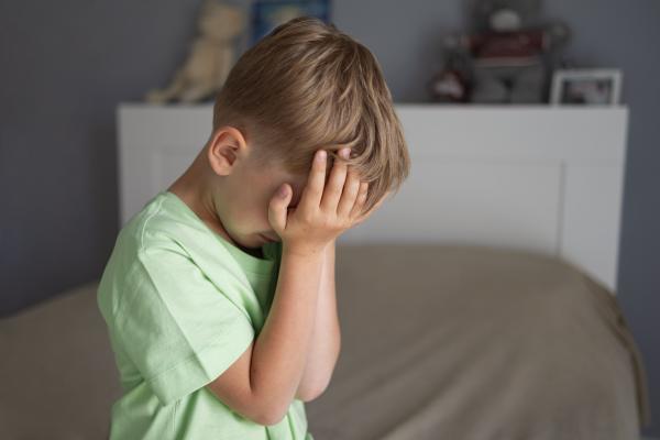 Childhood depression: causes, symptoms and treatment